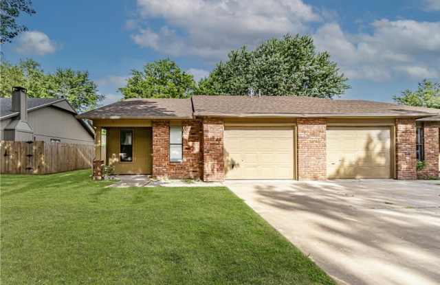 1012 N Turtle Creek Dr photos photos