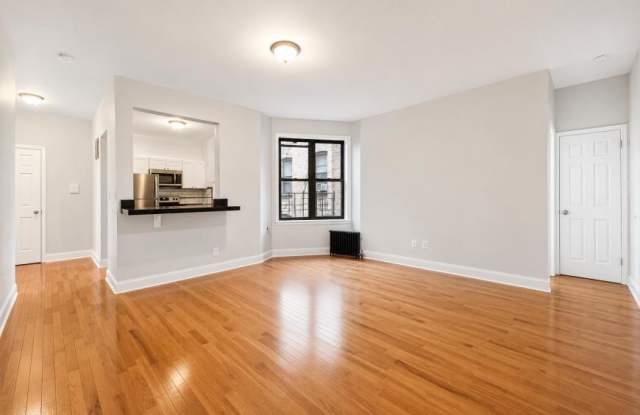 300 Fort Washington Avenue Gallery 2