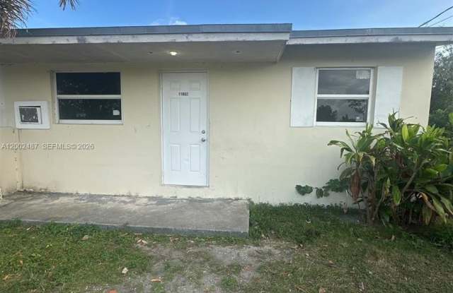 11862 SW 212th St photos photos