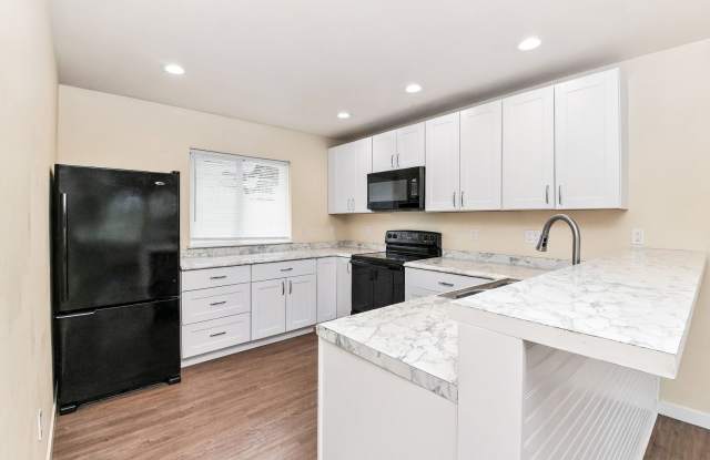 Limited-Time Offer: $25 Application Fee, Apply Today! RENT SPECIAL! $1000 OFF OF FIRST MONTH! Gallery 3
