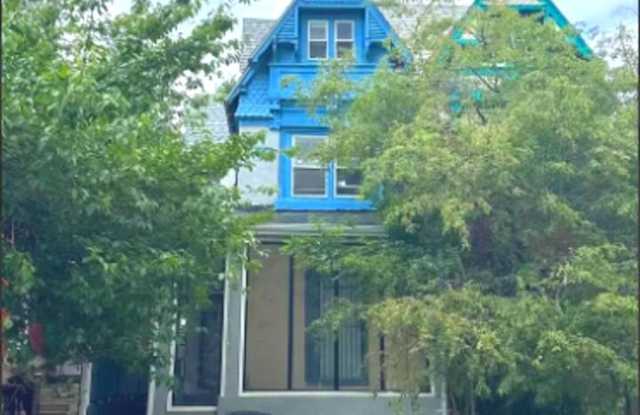 3215 SUMMER Street photos photos