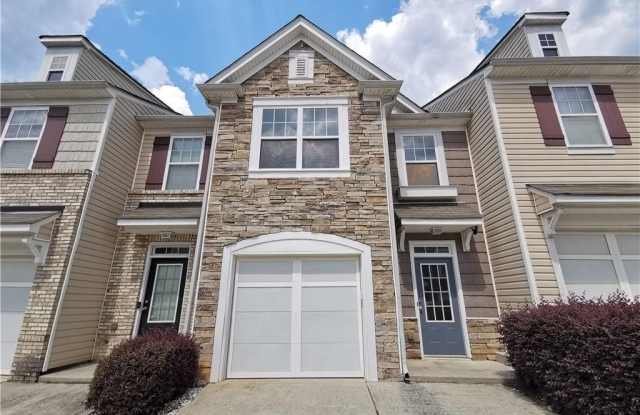 2073 Executive Drive Gallery 1