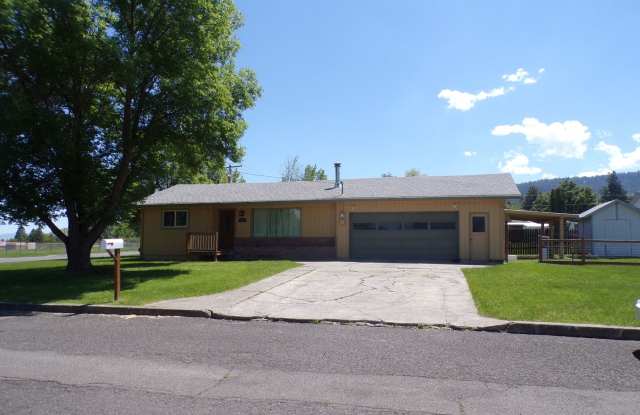1108 E Ave photos photos