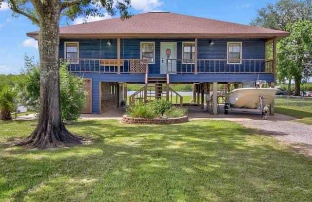 1265 Hillebrandt Acres photos photos