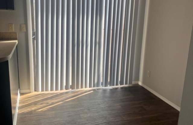 1000 S Woodlawn Street photos photos 1000 S Woodlawn Street photos photos