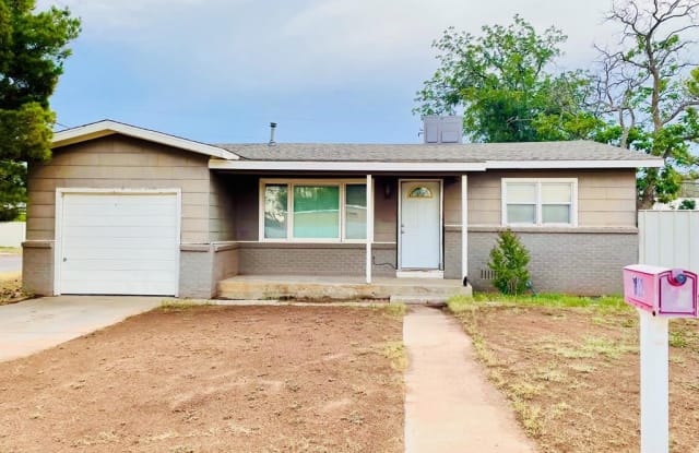 810 NE 1st St - 810 Northeast 1st Street, Andrews, TX 79714