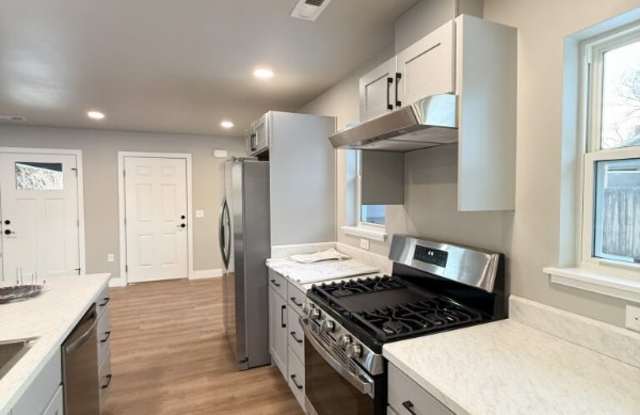 2517 Arnold Lane photos photos