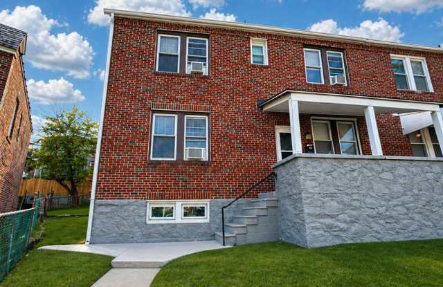 Beautiful Three - Bedroom Home In Baltimore photos photos