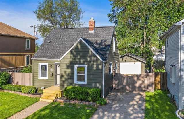 3477 Cummings Avenue Gallery 1