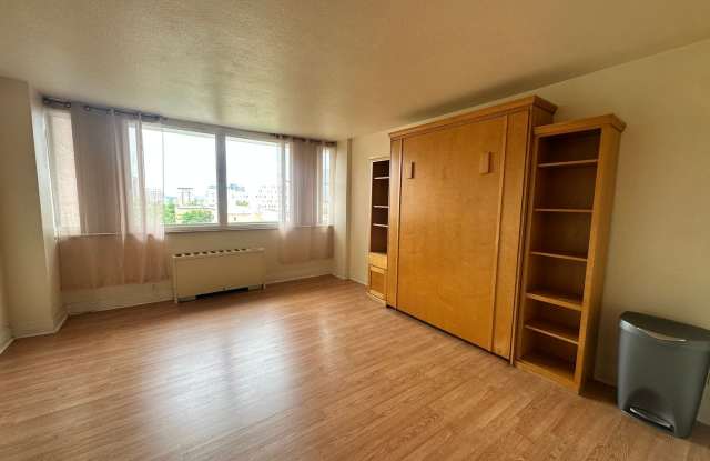 Roomy Studio With Views Capitol Hill photos photos