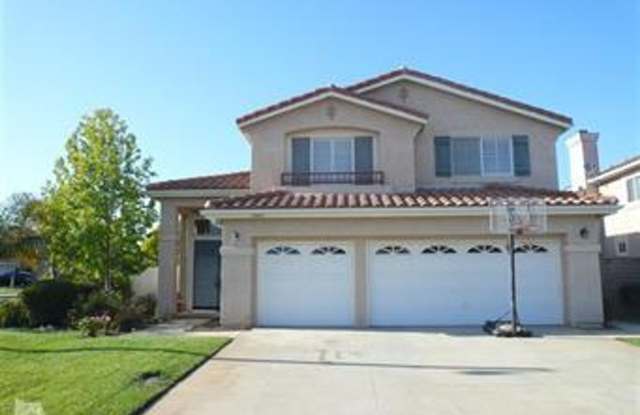 Welcome to this spacious two-story four-bedroom three bathroom home located in the City of Camarillo! photos photos