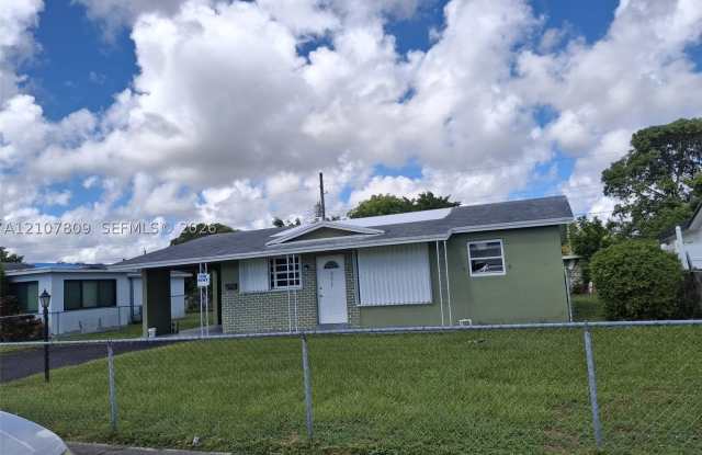 3271 NW 15 CT Gallery 4