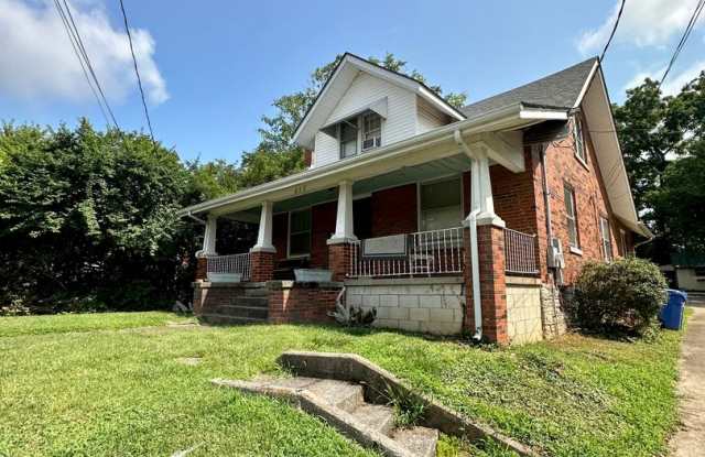 Pre-Leasing UK Fall Semester 2025 - 415 Pyke Road, Lexington, KY 40504