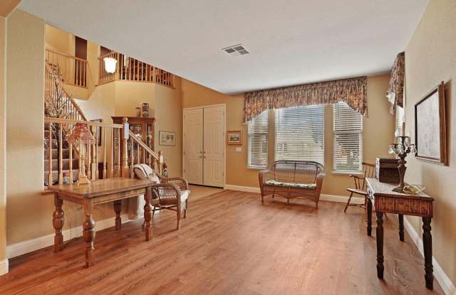 Home located in prestigious Glenbriar Estates Gallery 4