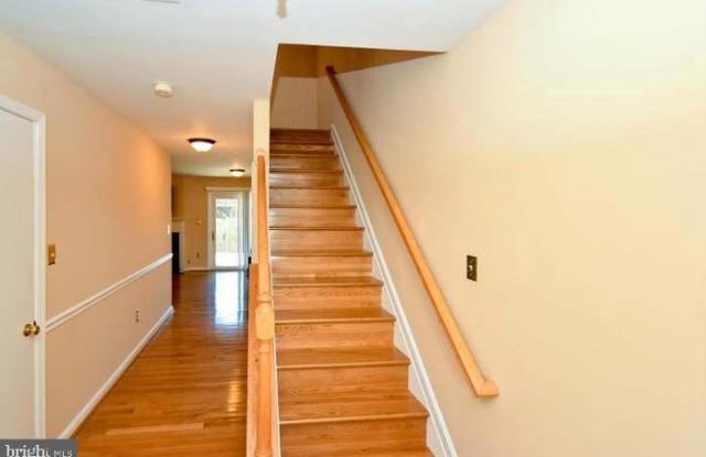 205 PINECOVE AVENUE Gallery 2