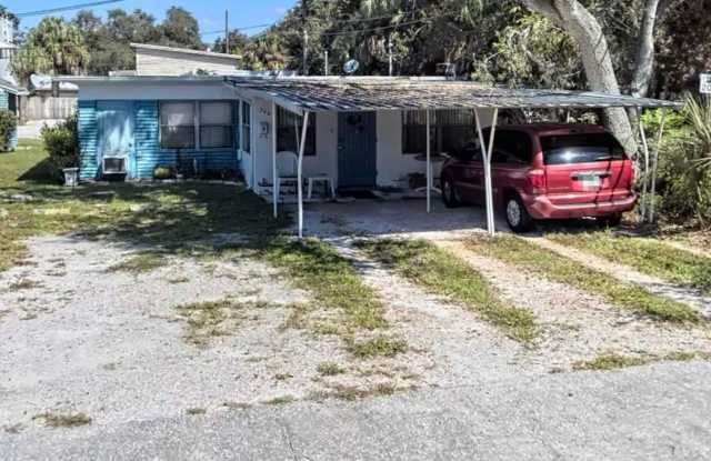 1BR/1BA Dunedin Home — $1,500/mo Gallery 1