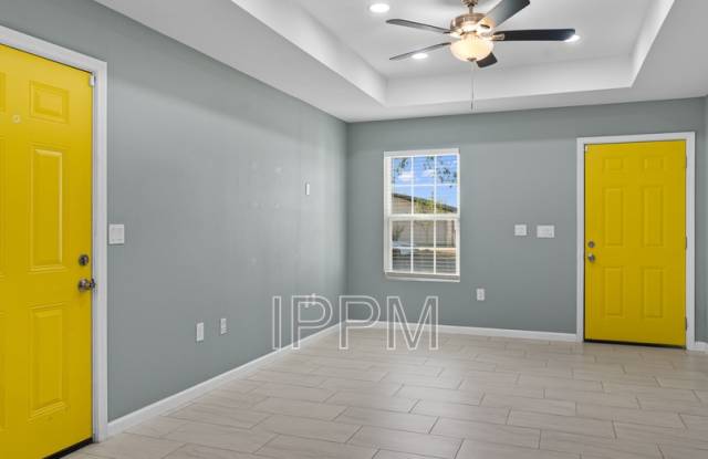1021 E Adams Gallery 3