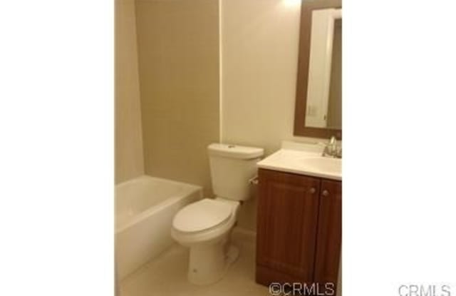 5327 Humboldt Drive Gallery 2