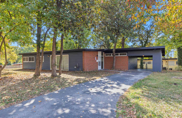 8340 Pepperidge Dr - 8340 Pepperidge Drive, Berkeley, MO 63134