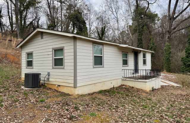 975 Beason Dr. - Stylish 3 bed/1 bath rental home in Red Bank! $1,495/mo. photos photos