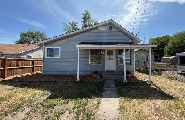 CHECK OUT THIS LOVELY HOME IN PRINEVILLE!! photos photos