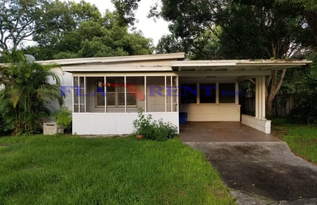 124 Club Road - 124 Club Rd, Sanford, FL 32771