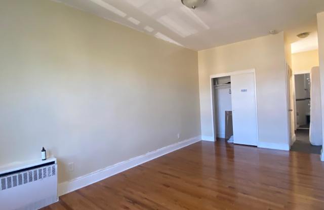 388 Saint Johns Place Gallery 3