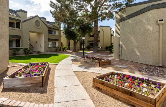 Val Vista Gardens Gallery 2