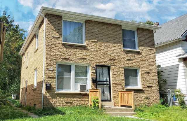 5693 N 36th St - 5693 North 36th Street, Milwaukee, WI 53209