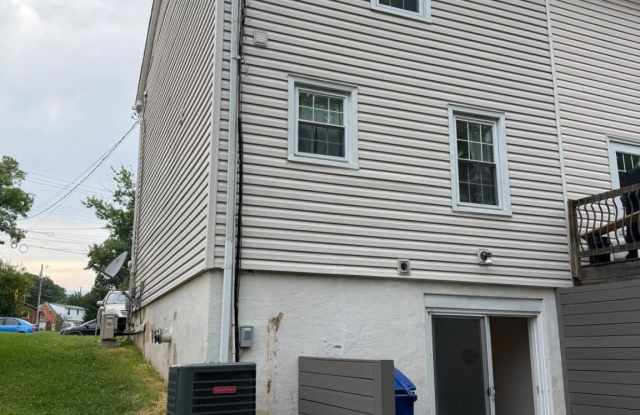 823 N SHENANDOAH Avenue Gallery 2