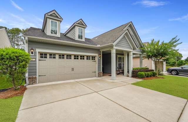 Charming 2-Bedroom Retreat with 2 Baths in the Heart of Sun City - Spacious 2141 Sq Ft! Gallery 3