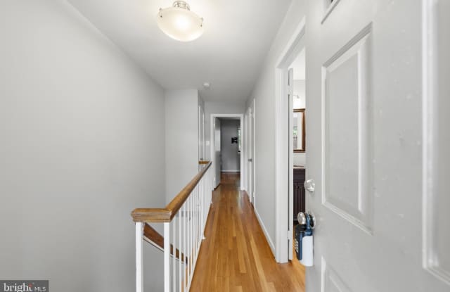 3725-B MADISON Lane Gallery 2