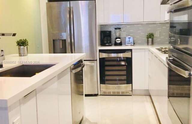 10260 NW 63rd Terrace 201, Miami, FL 33178 - 3075 photos photos