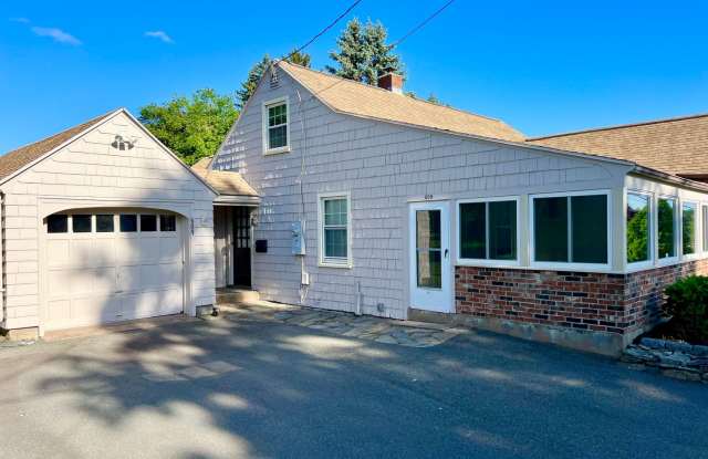 Single family home for rent in Middletown Gallery 3