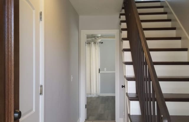 FOR RENT 3+2 UPDATED CONDOMINIUM Gallery 4