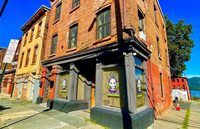 2 Liberty Street unit: 2 photos photos 2 Liberty Street unit: 2 photos photos