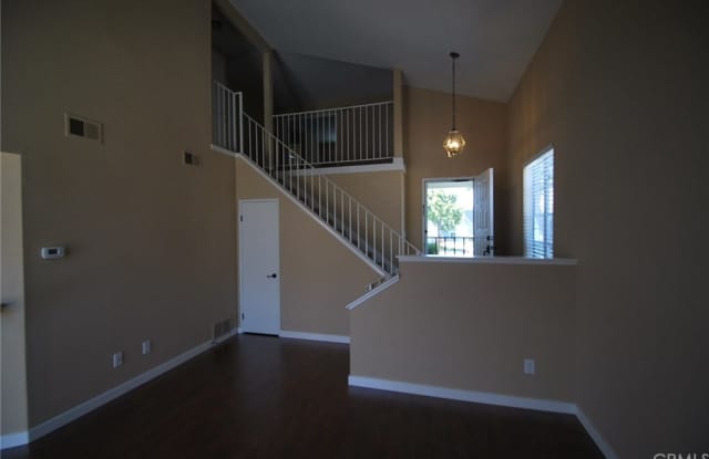 12806 Somerset Place Gallery 4