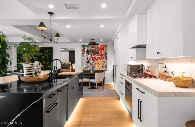 7167 E RANCHO VISTA Drive Gallery 3