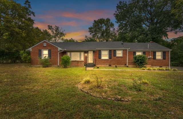 Renovated 4 Bed/ 2 Bath plus office in Madison, Large Kitchen, Living Room and Den, Hardwoods, Tile, Carport Gallery 3