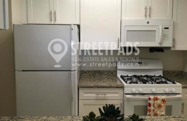 700 Huron Ave. photos photos