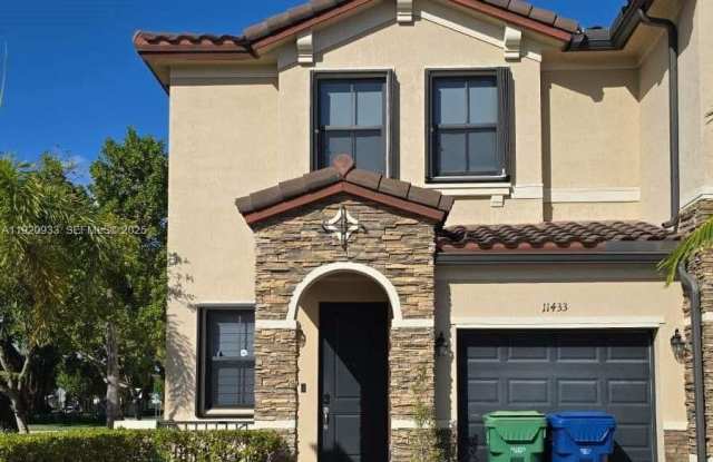 11433 SW 251st St photos photos