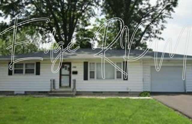 Now Available – Cozy 3 Bed / 2 Bath Ranch! photos photos