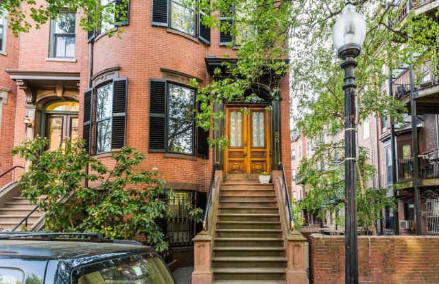 56 Rutland Sq. - 56 Rutland Square, Boston, MA 02118