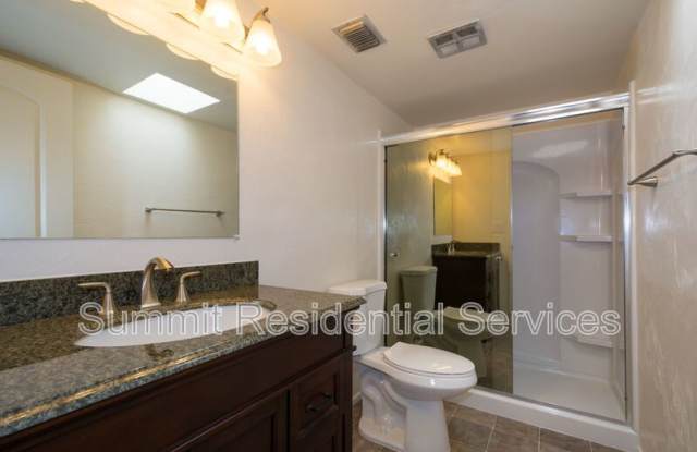 4557 E Bellevue Street photos photos