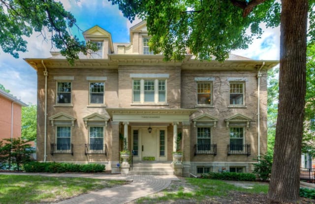 300 Ridgewood Avenue - 300 Ridgewood Avenue, Minneapolis, MN 55403