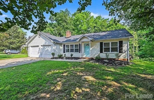 6804 Streamside Drive Gallery 2
