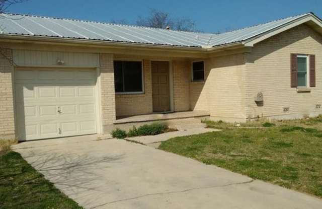 724 W Ave E - 724 West Avenue East, Copperas Cove, TX 76522