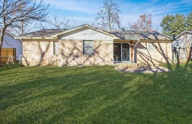 1404 Timberlake Circle Gallery 3
