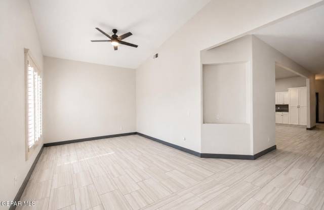 6036 OLEASTER Drive Gallery 4