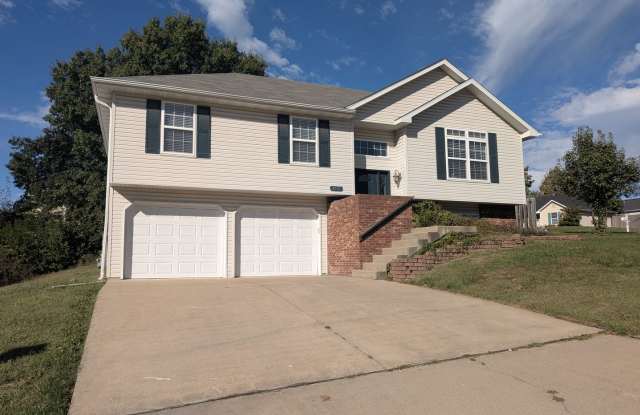 Stunning 3 Bed 3 Bath Home Gallery 1